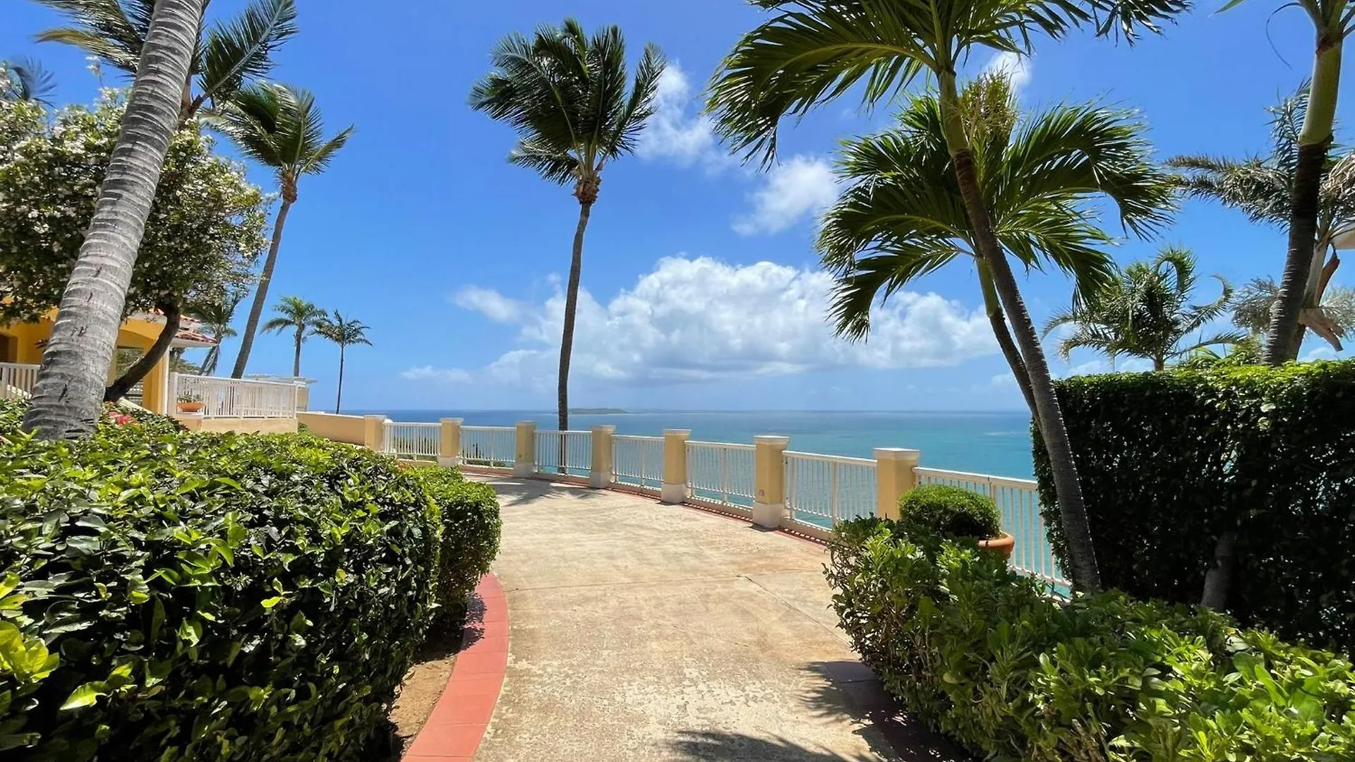 Apartment 2Bed 2Bath At Las Casitas Village Fajardo